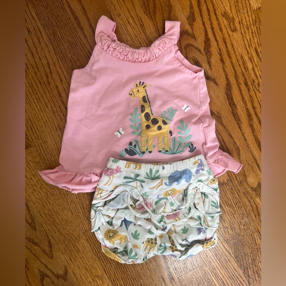 Adorable Pink Giraffe Kids Matching Set